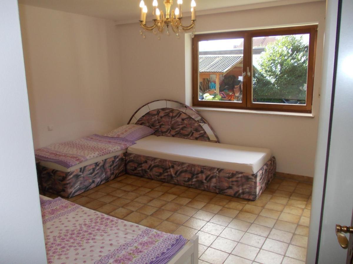 Xxl Apartment, 10 Beds, 4 Sleep-Rooms, 140Qm, 2 Wc, 2 Shower && Bruckmühl Extérieur photo